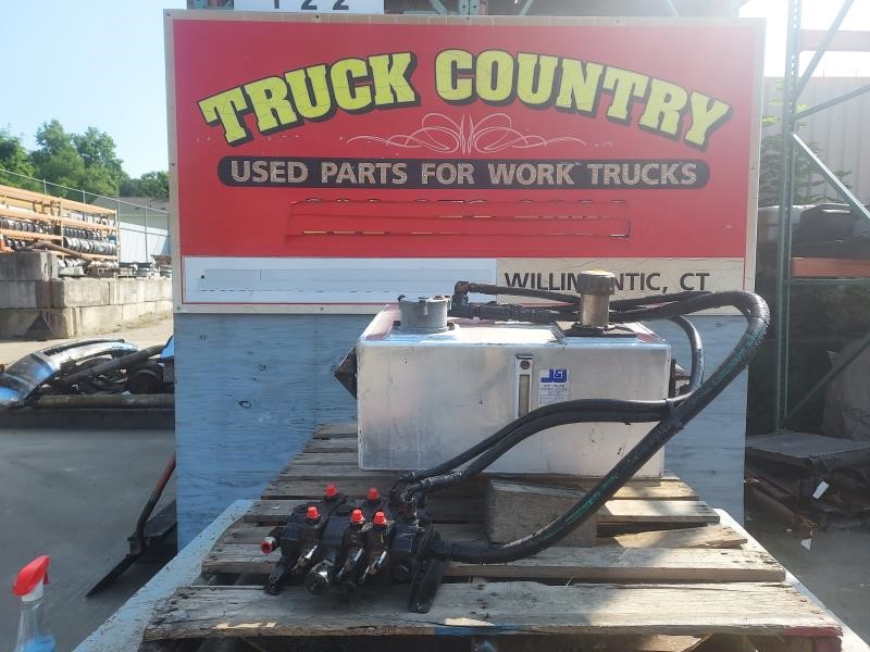 2006 FORD FORD F550SD PICKUP TRANSFER TANK