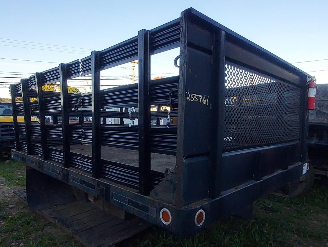 2003 FORD FORD F450SD PICKUP RACK BODY