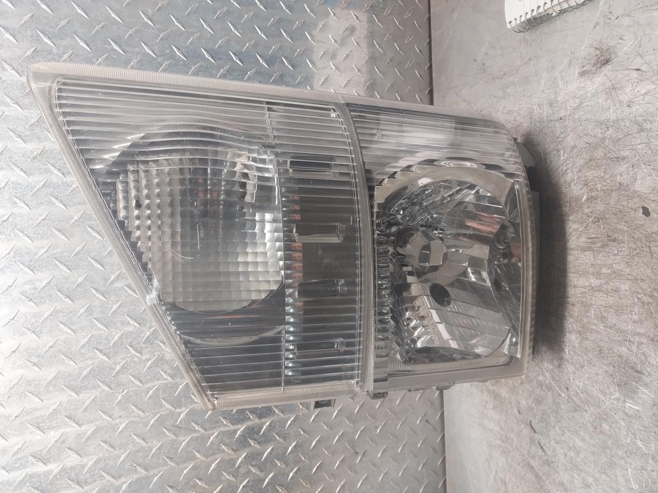 2018 ISUZU HEAVY DUTY-ISUZU Headlamp Assembly