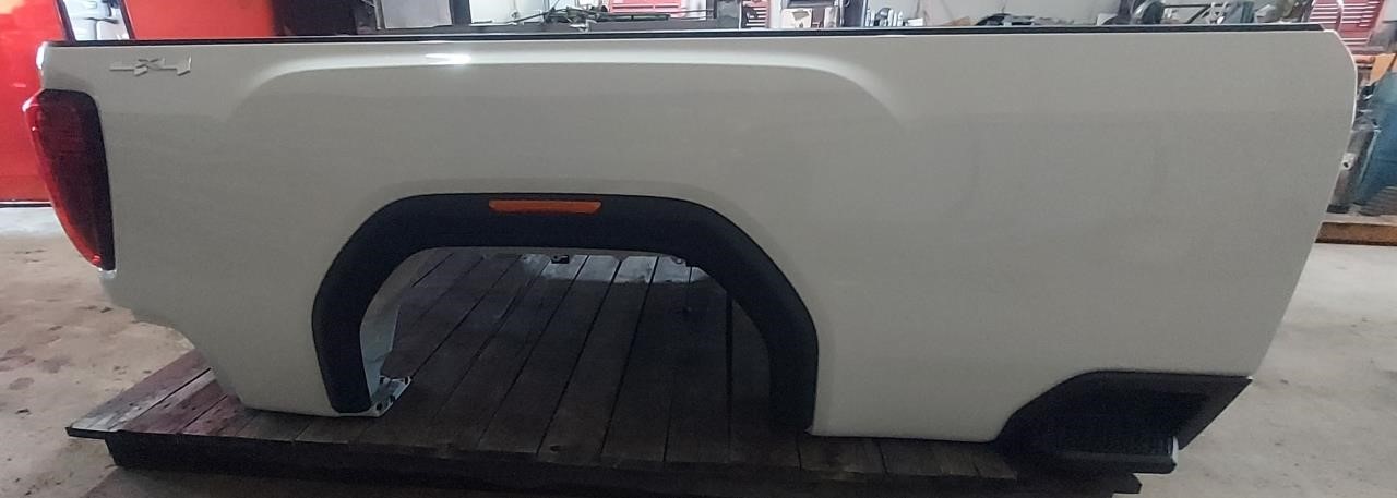 2025 GMC SIERRA 2500 PICKUP  20-21 8′ Box W/o 5th Wheel Package Pickup Box