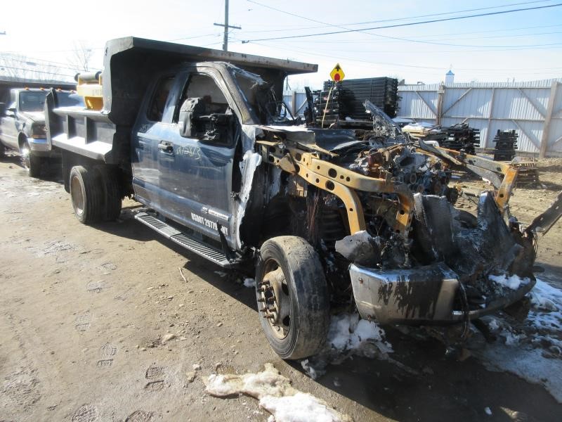 2017 FORD FORD F550SD PICKUP SANDER