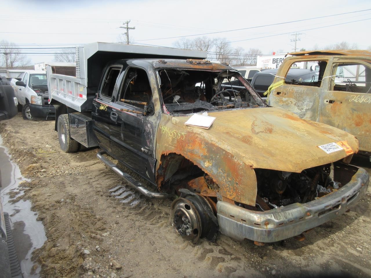 2003 CHEVROLET SILVERADO 3500 PICKUP TOOL BOX